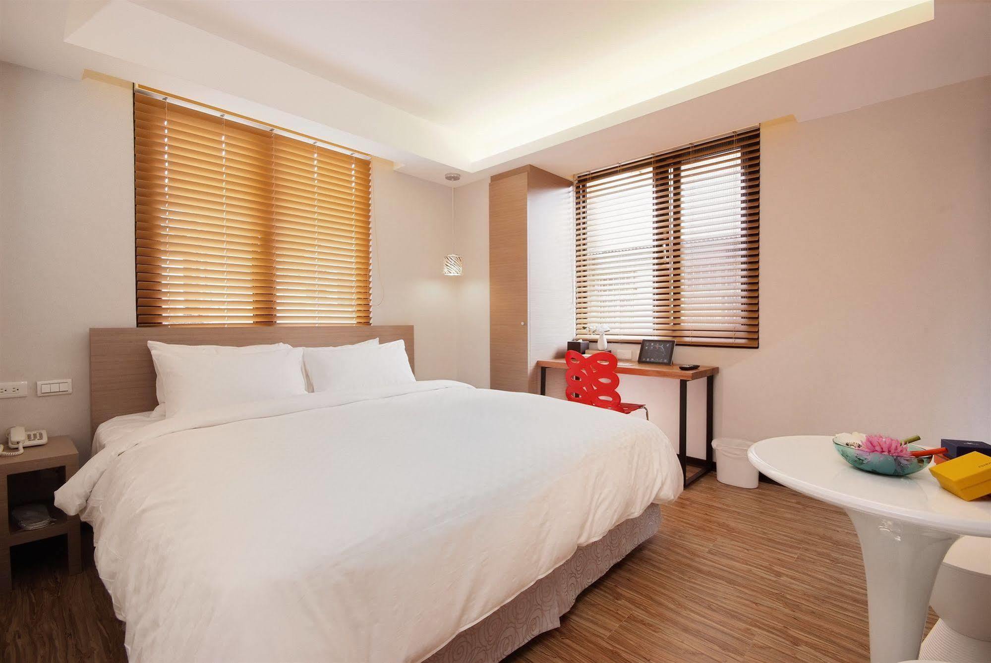 Lan Ting Business Inn Тайбей Екстер'єр фото