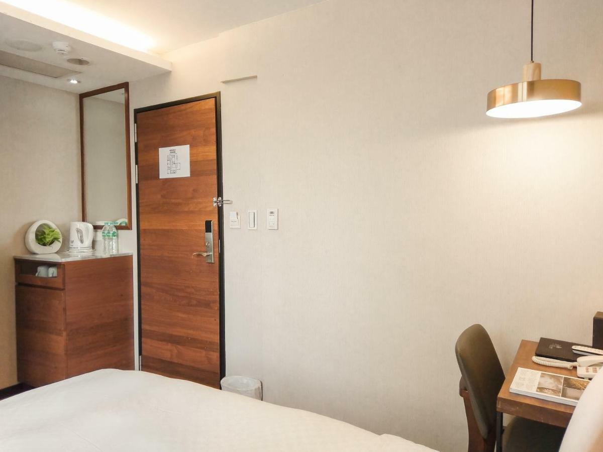 Lan Ting Business Inn Тайбей Екстер'єр фото